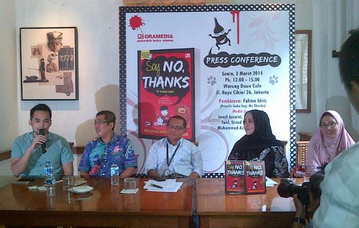 Teuku Wisnu, Jamil Azzaini, Uni Fahira, Sofie Beatrix saat Press Conference